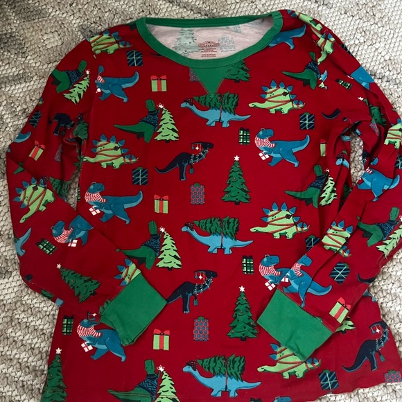 Wondershop Red and Green Holiday Pajama Set men’s and women’s - Picture 2 of 8